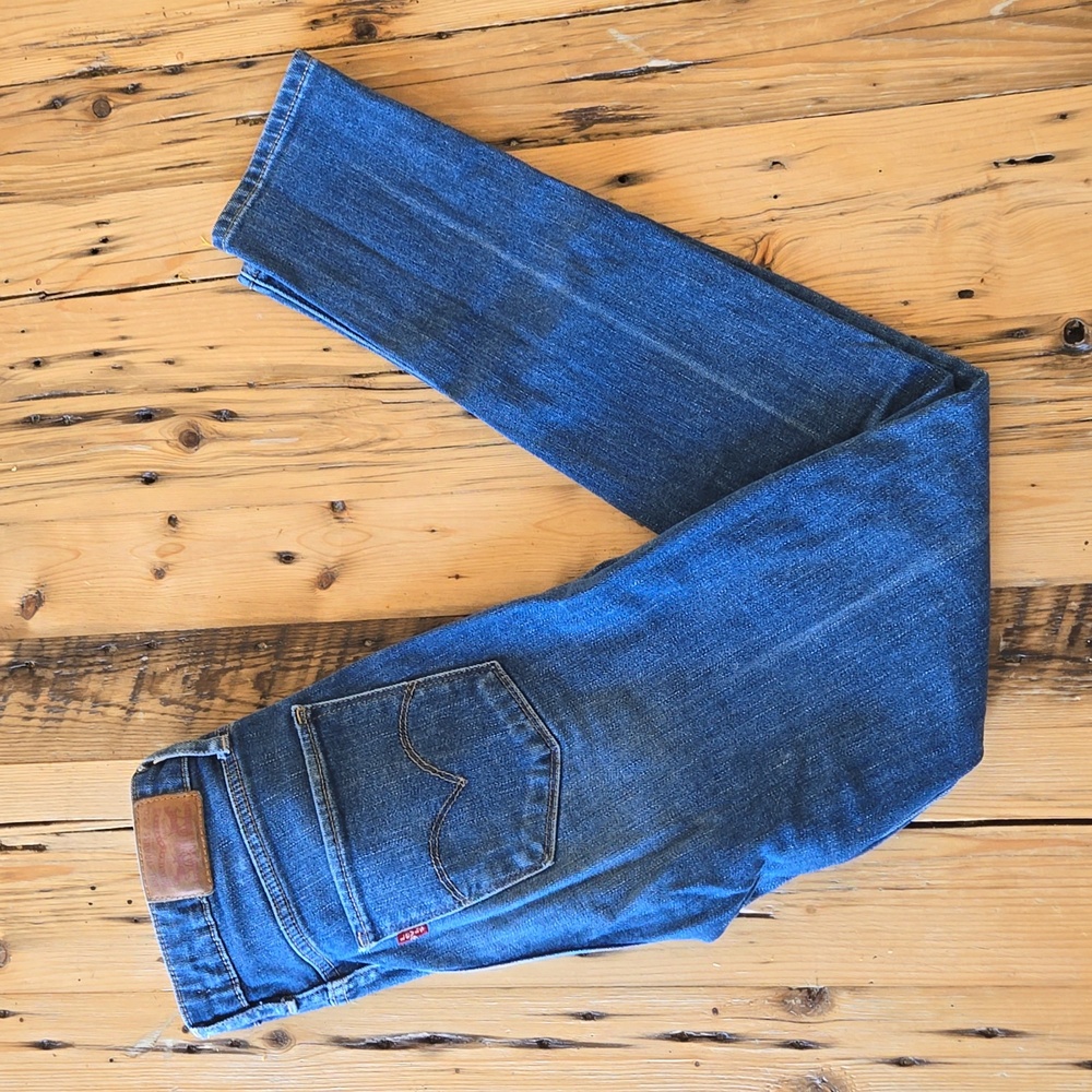 Levi's